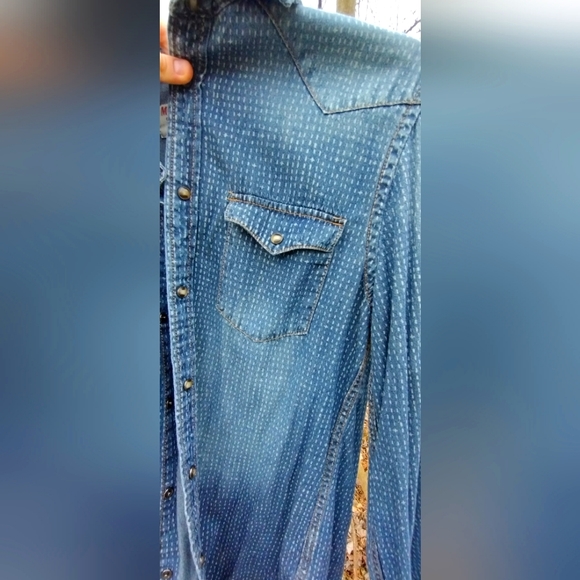 Lightweight Denim Jacket - Picture 4 of 4